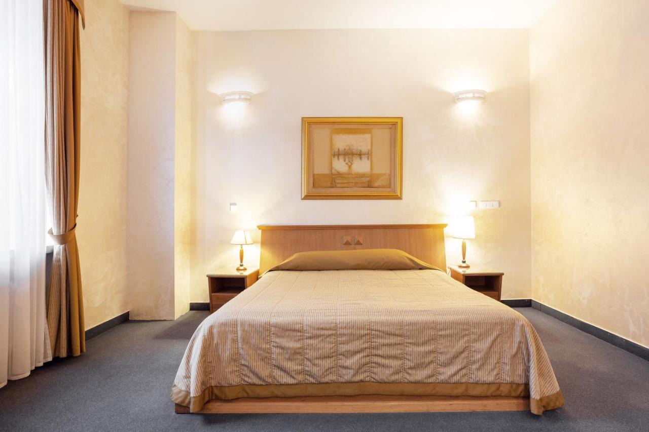 Atrium Suites VNO Exterior foto