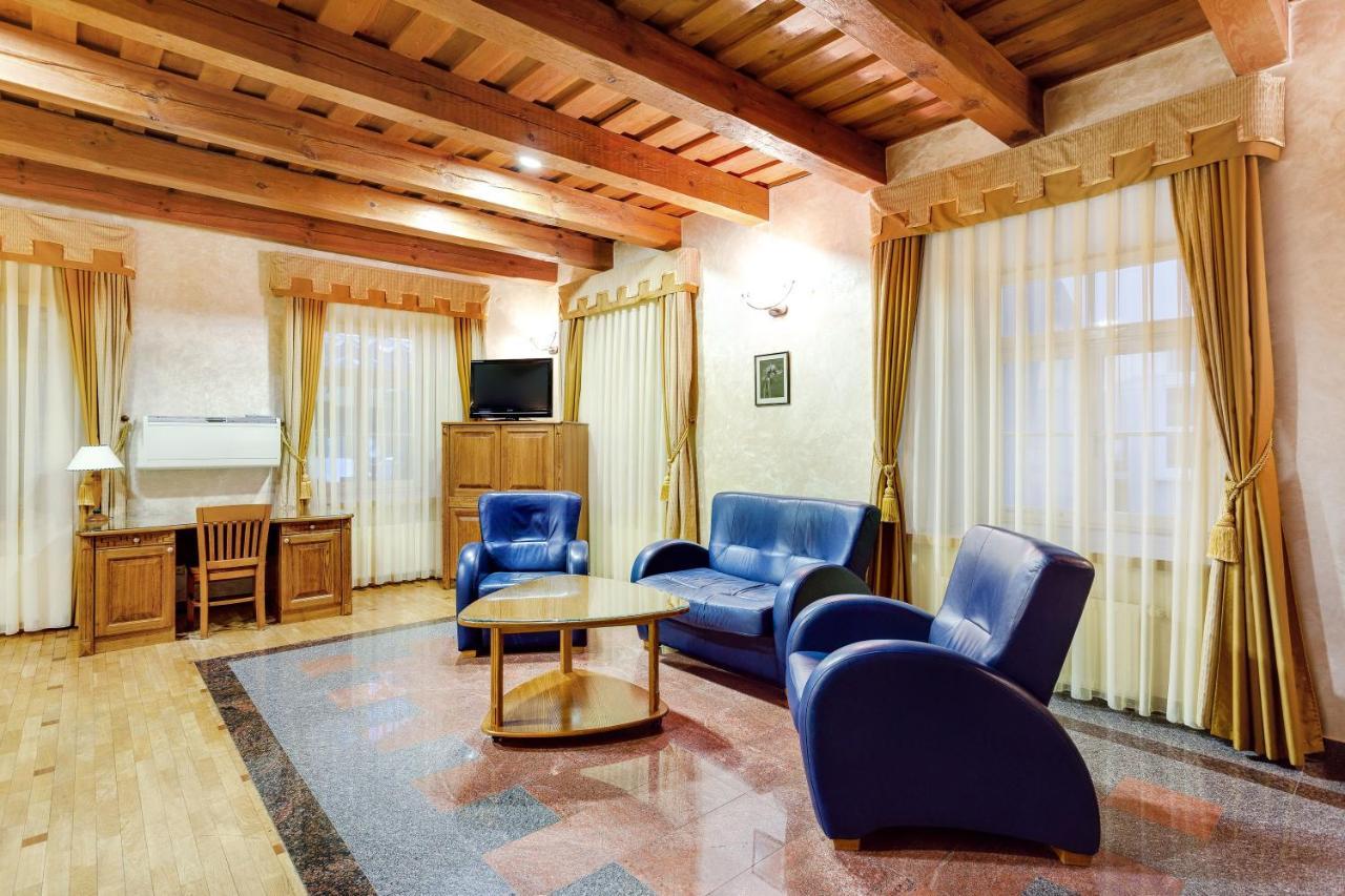 Atrium Suites VNO Exterior foto